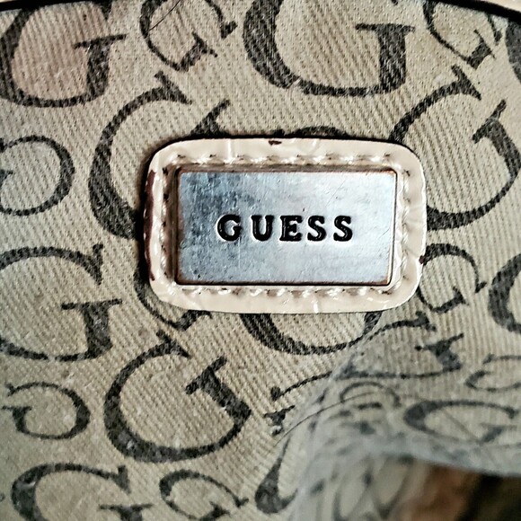 Guess Tamora Creme Satchel Purse pebble Texture Handbag With Hanging G Logo - Picture 8 of 11